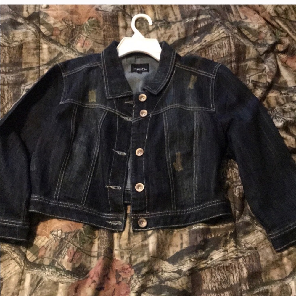 2 for $30
Cropped Denim Jacket